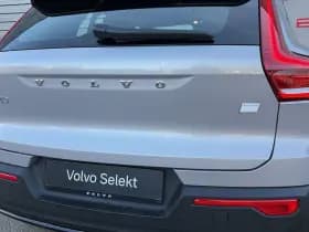 Volvo XC40 Extended Range Plus 82 kWh / Adaptieve cruise control / verwarmbare voorstoelen / Trekhaak / thumbnail 5
