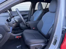 Volvo EX30 Extended Range Ultra 69 kWh / Alleen bij Jacob Schaap / Velgen 21" Everlast / Fusion RED Wrap / Verlaagd / thumbnail 11