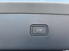 Volvo EX30 Extended Range Ultra 69 kWh / Alleen bij Jacob Schaap / Velgen 21" Everlast / Fusion RED Wrap / Verlaagd / thumbnail 24