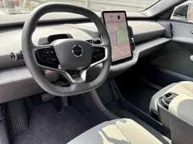 Volvo EX30 Cross Country Twin Motor Performance Ultra 69 kWh / Private lease vanaf 699,- / Cross Country Experience-pakket gratis ter waarde van €2775,- / thumbnail 11