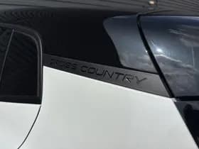 Volvo EX30 Cross Country Twin Motor Performance Ultra 69 kWh / Private lease vanaf 699,- / Cross Country Experience-pakket gratis ter waarde van €2775,- / thumbnail 23