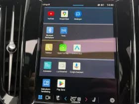 Volvo V60 2.0 T8 Plug-in hybrid AWD Plus Dark / Speciale samenstelling / 19" Velgen Black / B&W audio / Exterieur Styling Kit / thumbnail 32