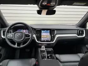 Volvo V60 T6 Plug-in hybrid AWD Plus Dark / I Love Sweden uitvoering / Exterieur Styling kit / 19" Velgen / Sport stoelen / thumbnail 17