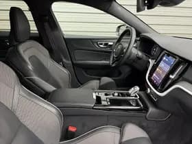 Volvo V60 T6 Plug-in hybrid AWD Plus Dark / I Love Sweden uitvoering / Exterieur Styling kit / 19" Velgen / Sport stoelen / thumbnail 18