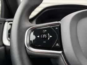 Volvo V60 T6 Plug-in hybrid AWD Plus Dark / I Love Sweden uitvoering / Exterieur Styling kit / 19" Velgen / Sport stoelen / thumbnail 21