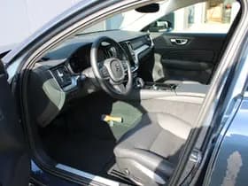 Volvo V60 T6 Plug-in hybrid AWD Essential Bright thumbnail 16