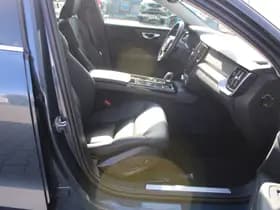 Volvo V60 T6 Plug-in hybrid AWD Essential Bright thumbnail 30