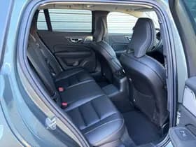 Volvo V60 T6 Plug-in hybrid AWD Ultra Dark / Massage / B&W audio / Stoelventilatie / Panoramadak / thumbnail 13