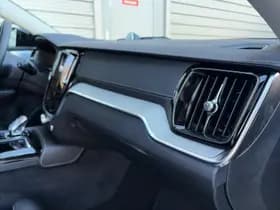 Volvo V60 T6 Plug-in hybrid AWD Ultra Dark / Massage / B&W audio / Stoelventilatie / Panoramadak / thumbnail 15