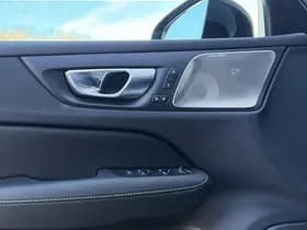 Volvo V60 T6 Plug-in hybrid AWD Ultra Dark / Massage / B&W audio / Stoelventilatie / Panoramadak / thumbnail 18