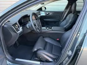 Volvo V60 T6 Plug-in hybrid AWD Ultra Dark / Massage / B&W audio / Stoelventilatie / Panoramadak / thumbnail 8