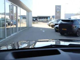 Land Rover Defender 110 Trophy Edition in Deep Sandglow Yellow – 2.0 P300e 110 X-Dynamic SE thumbnail 20