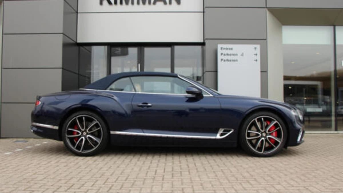 Bentley Continental GTC V8 Convertible 4.0 V8 — foto 1