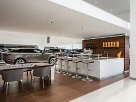 Land Rover Defender P300e 110 S PHEV thumbnail 79