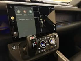 Land Rover Defender P300e 110 S PHEV thumbnail 96