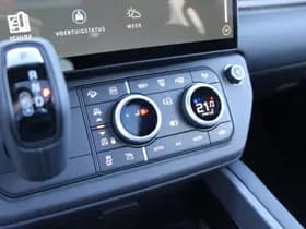 Land Rover Defender 110 5.0 P525 110 V8 thumbnail 69