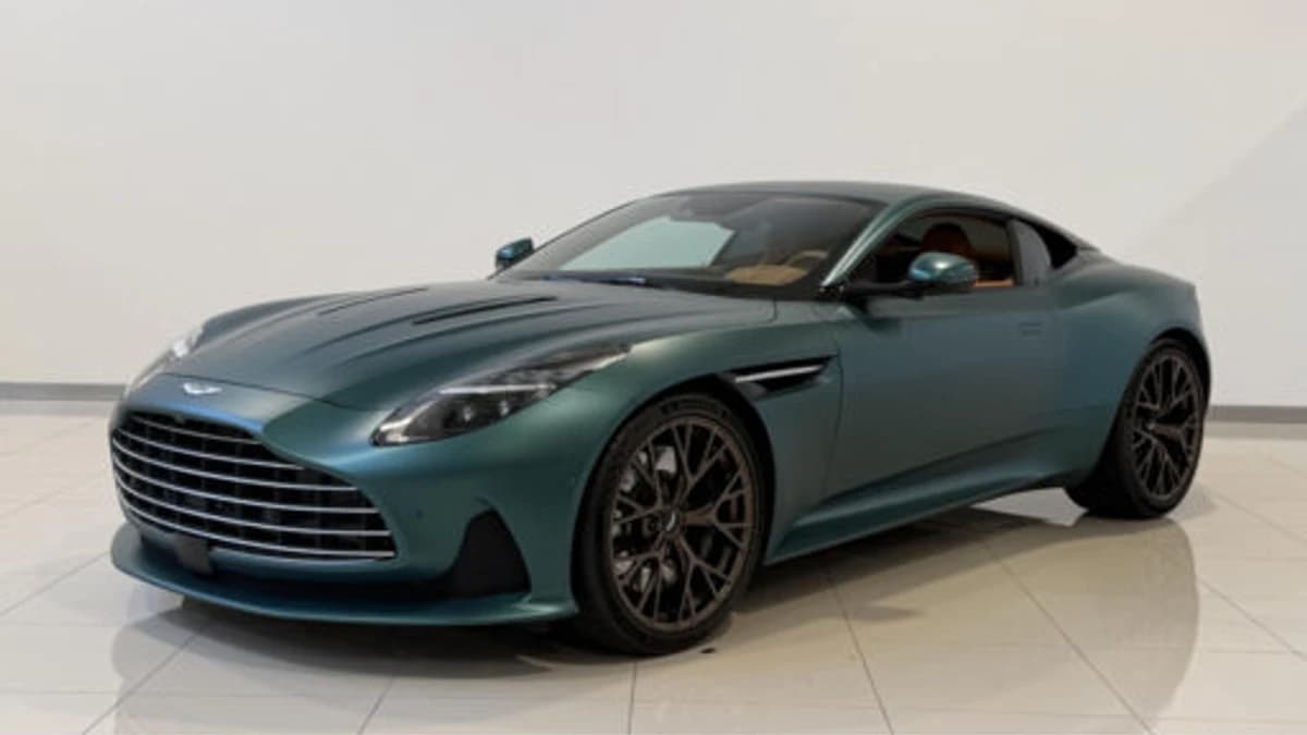 Aston Martin DB12 4.0 V8 — foto 1