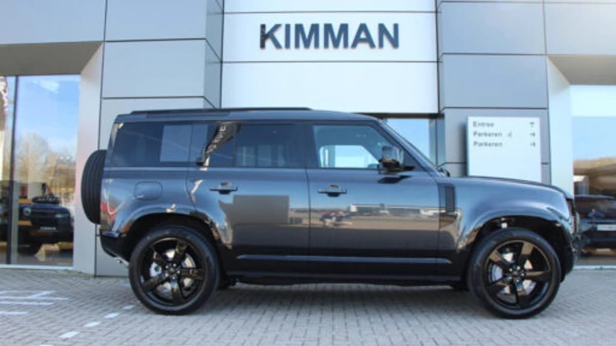 Land Rover Defender 110 P300e Sedona Edition PHEV — foto 1