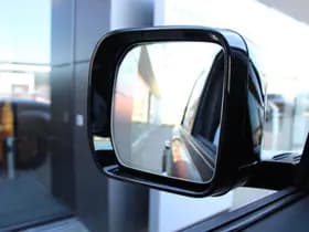 Land Rover Defender 110 P300e Sedona Edition PHEV thumbnail 53