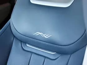 Land Rover Range Rover P550e SV PHEV Riviera Edition 1-10 thumbnail 76