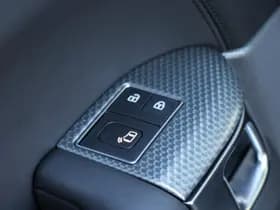 Land Rover Range Rover Sport 3.0 P460e Dynamic SE PHEV thumbnail 124