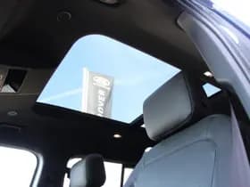 Land Rover Defender P300e 110 X-Dynamic SE PHEV thumbnail 29