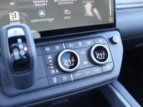 Land Rover Defender P300e 110 X-Dynamic SE PHEV thumbnail 68