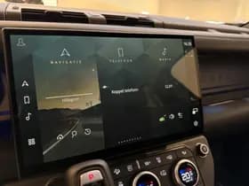 Land Rover Defender P300e 110 X-Dynamic SE PHEV thumbnail 92