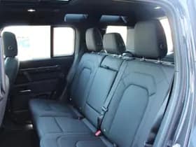Land Rover Defender P300e 110 X-Dynamic HSE PHEV thumbnail 70