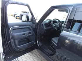 Land Rover Defender P300e 110 X-Dynamic HSE PHEV thumbnail 10