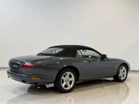 Jaguar XK8 4.0 V8 Convertible thumbnail 4