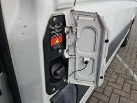 Volkswagen Crafter thumbnail 18