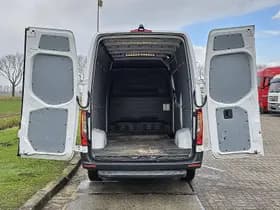 Mercedes-Benz Sprinter thumbnail 14