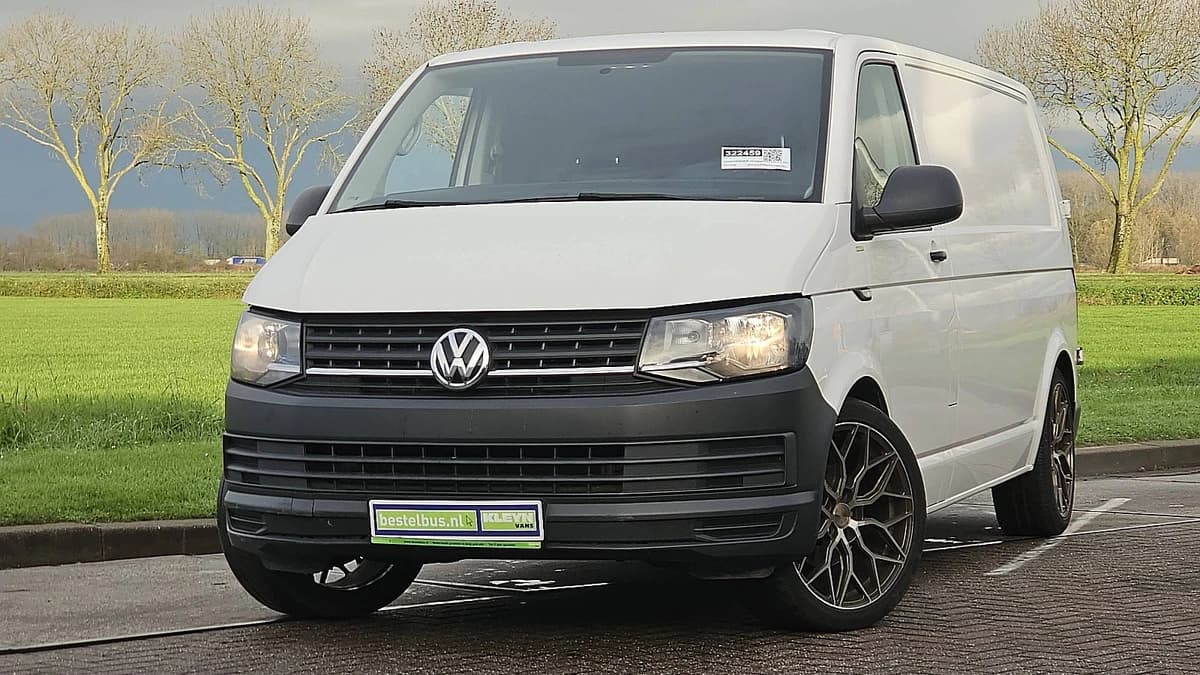 Volkswagen Transporter — foto 1