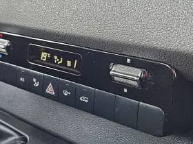 Mercedes-Benz Sprinter thumbnail 9