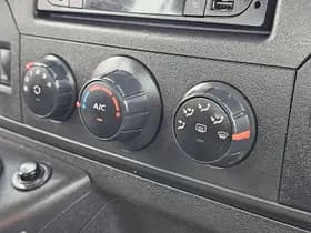 Opel Movano thumbnail 9