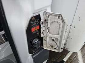 Mercedes-Benz Sprinter thumbnail 13