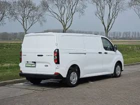 Ford Transit thumbnail 3
