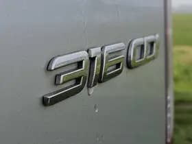 Mercedes-Benz Sprinter thumbnail 17