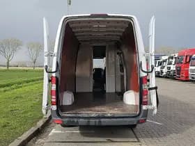 Mercedes-Benz Sprinter thumbnail 11