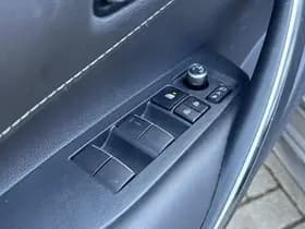 Toyota Corolla thumbnail 53