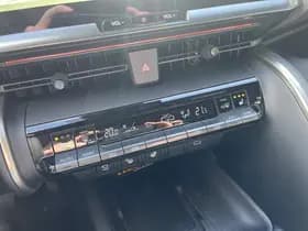 Toyota C-hr thumbnail 54