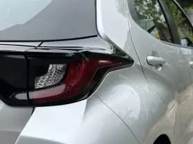 Toyota Yaris thumbnail 22