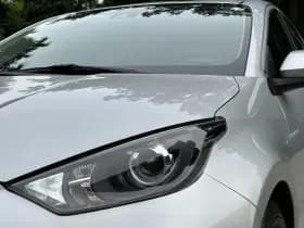 Toyota Yaris thumbnail 5