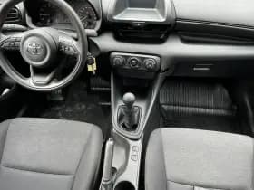 Toyota Yaris thumbnail 7