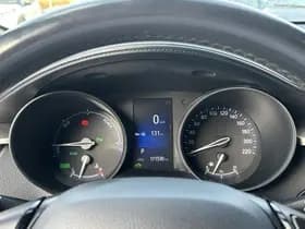 Toyota C-hr thumbnail 6