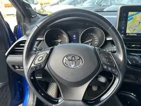 Toyota C-hr thumbnail 7