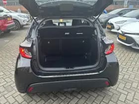 Toyota Yaris thumbnail 14