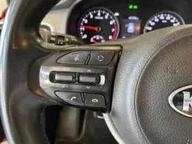 Kia Stonic thumbnail 6