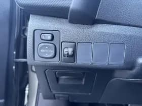 Toyota Auris thumbnail 11